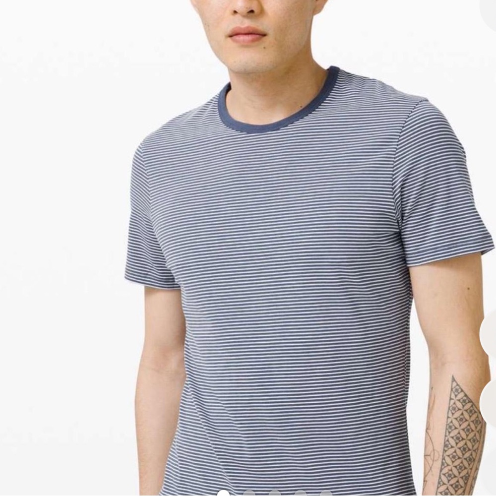Lululemon Men’s 5 Year Basic Tee Size XL